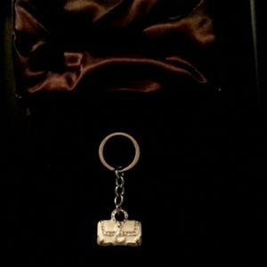 Argento SC key chain made with Swarovski crystal.
